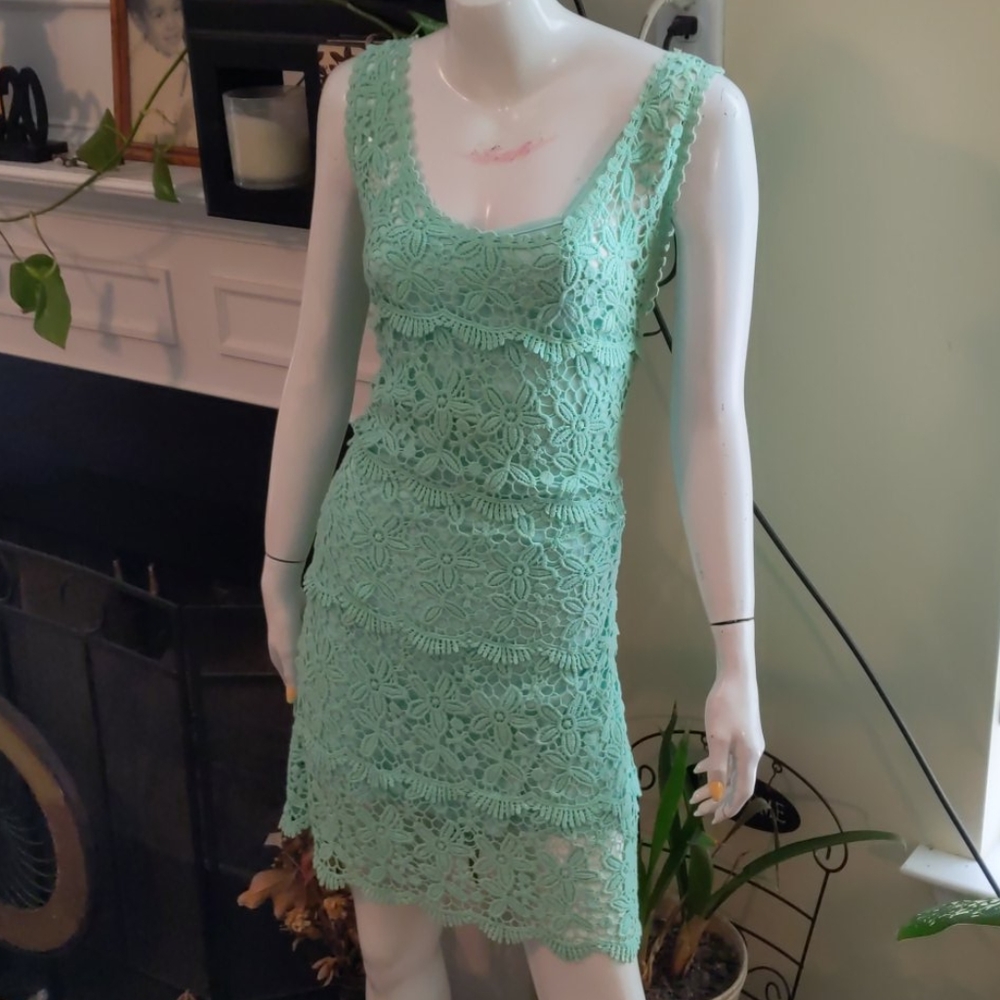Solitaire by Ravi Khosla green knited dress